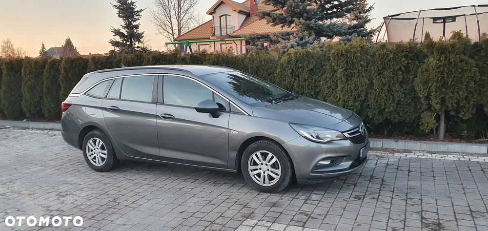 Opel Astra - 1
