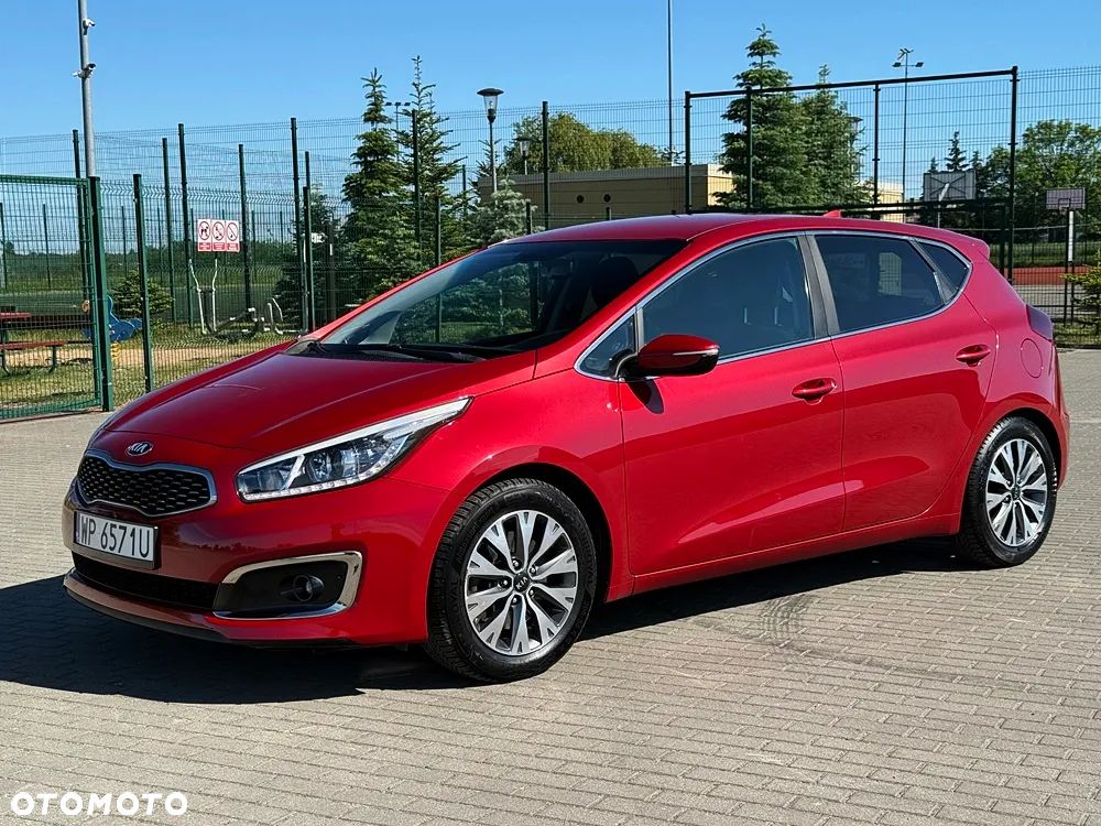 Kia Ceed 1.4 L - 8