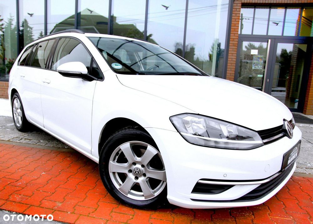 Volkswagen Golf - 25