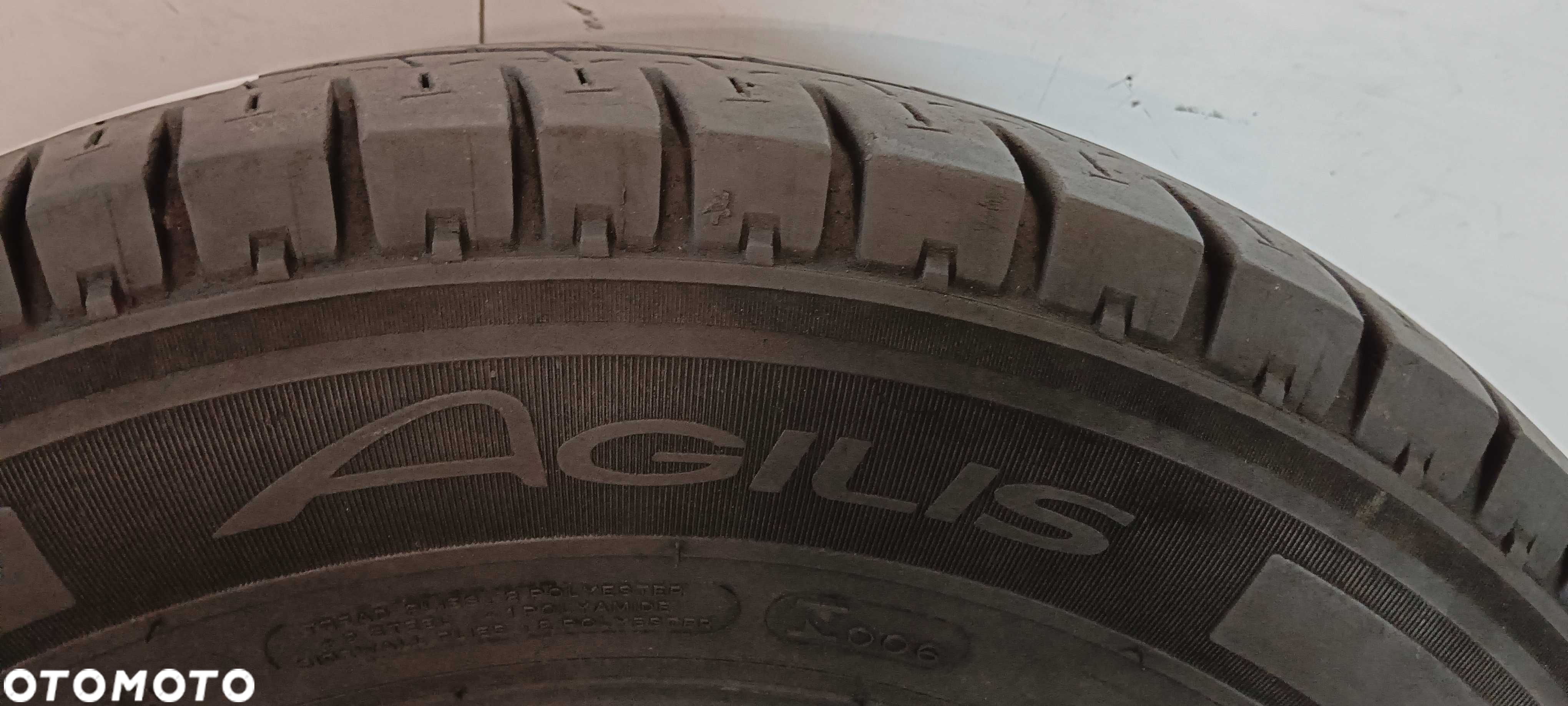 Szt2485M Sztuka 215/70R15C Michelin Agilis dot.4613 - 4