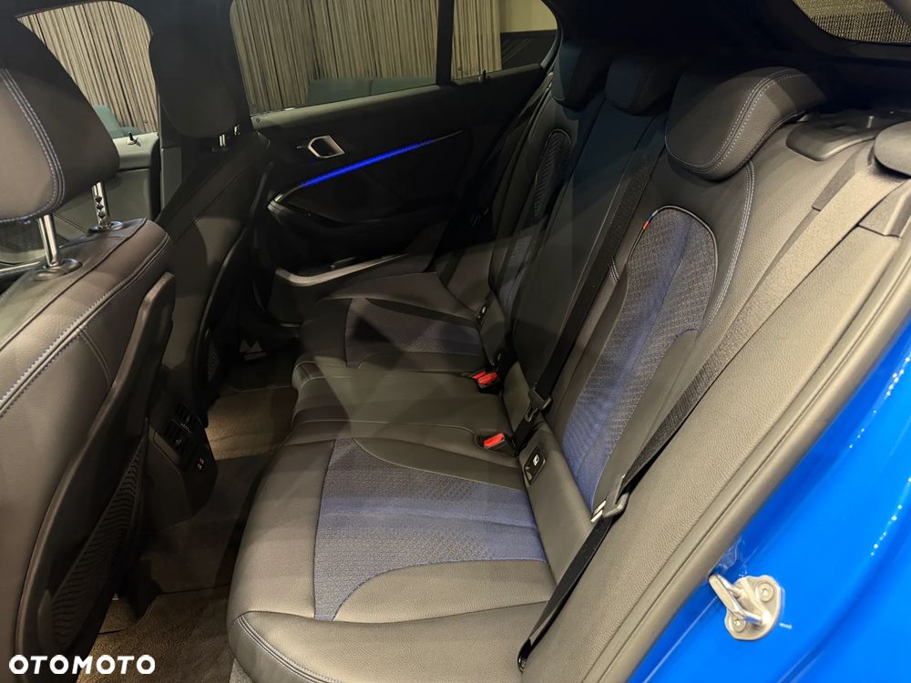 BMW Seria 1 120i M Sport - 13