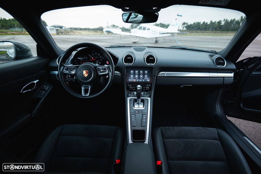 Porsche 718 Cayman 2.0 T PDK - 30