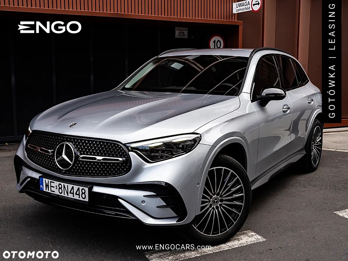 Mercedes-Benz GLC 300 e 4-Matic AMG Line - 1
