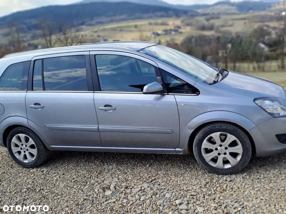 Opel Zafira 1.9 CDTI 111 - 1