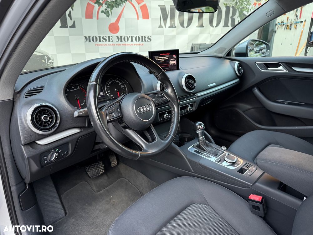 Audi A3 Sportback 1.0 TFSI S tronic Design - 5