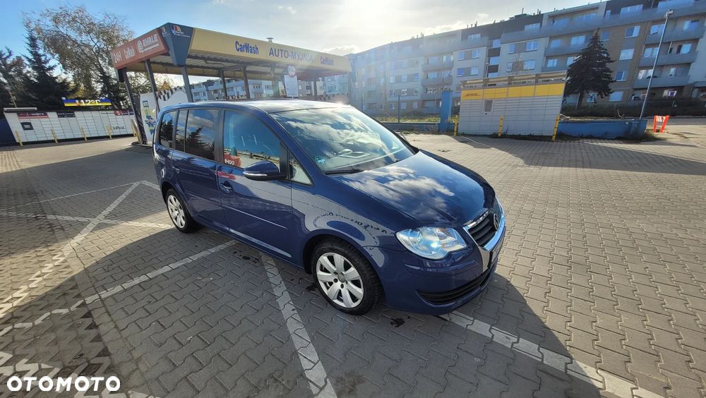 Volkswagen Touran 1.9 TDI DPF BlueMot Conceptline - 10