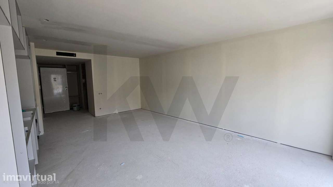 Apartamento T0 (Fraçao D) área bruta 52,4m2, área útil 34,75m2  – Rua - Grande imagem: 5/12