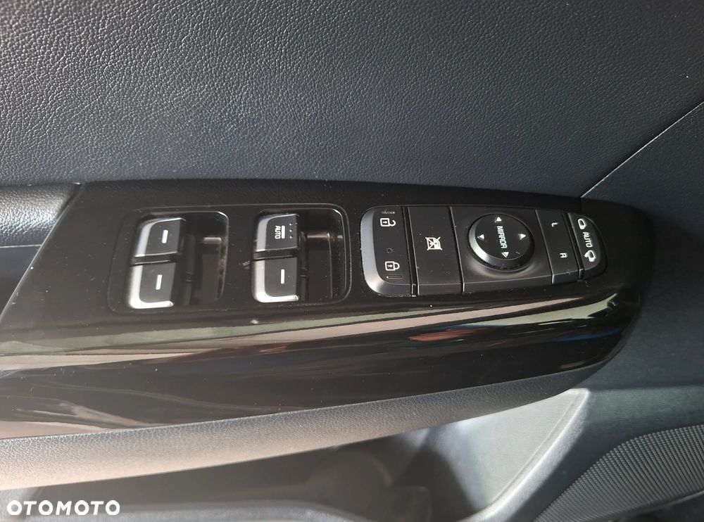 Kia Sportage - 14