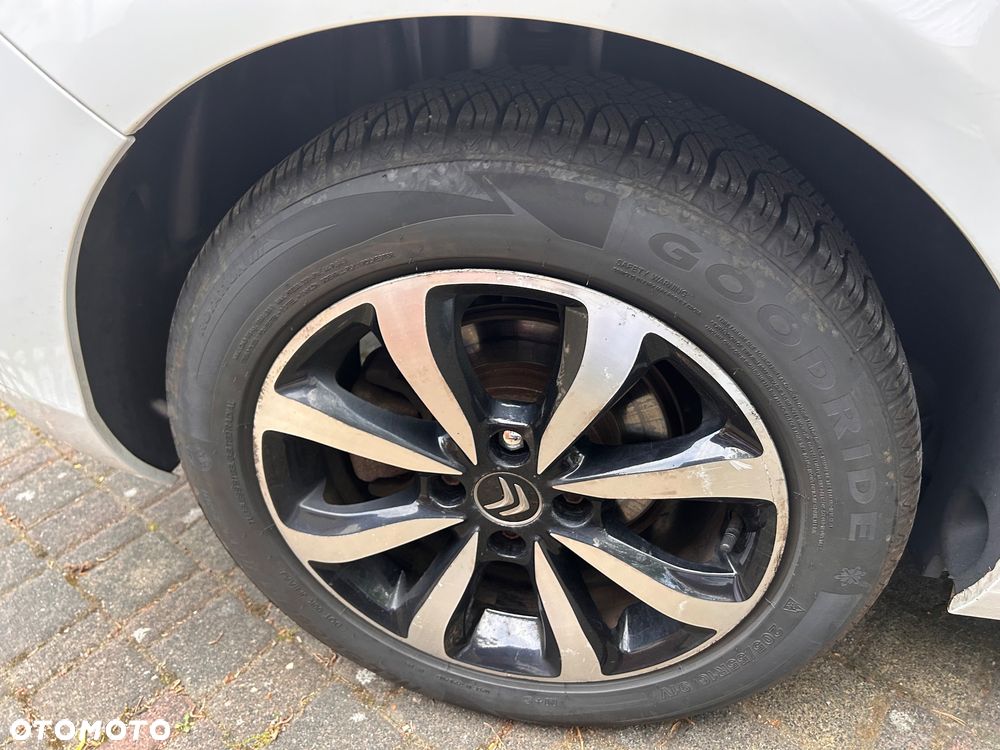 Citroën C4 1.6 BlueHDi Shine S&S - 22