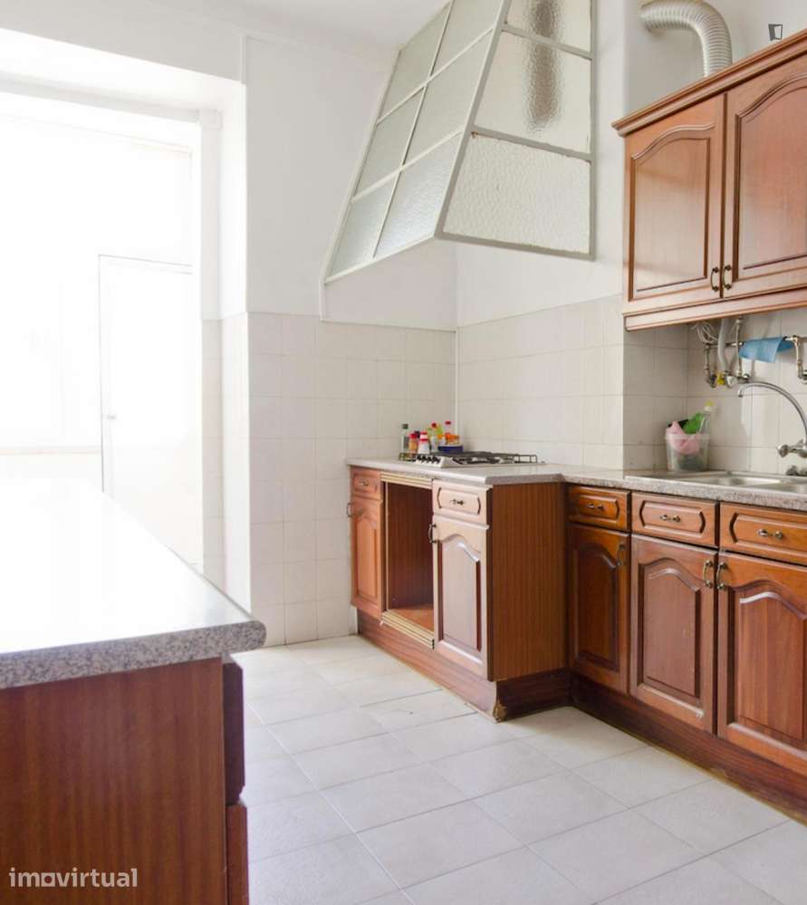 Quarto - localizado em Saldanha Lisbon - Grande imagem: 3/28