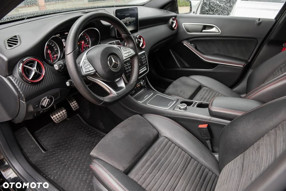 Mercedes-Benz Klasa A 250 4-Matic AMG Line - 15