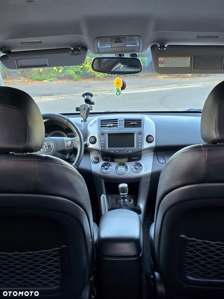 Toyota RAV4 2.2 D-4D X - 22