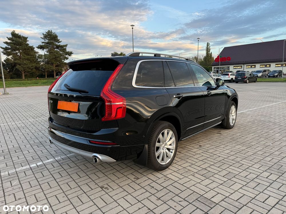 Volvo XC 90 - 3