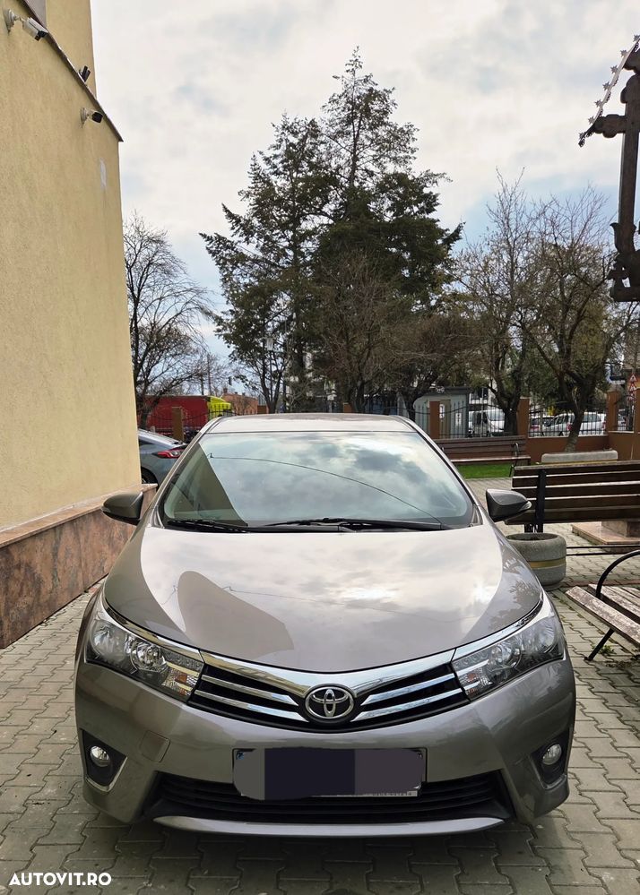 Toyota Corolla 1.6 Valvematic Sol - 2