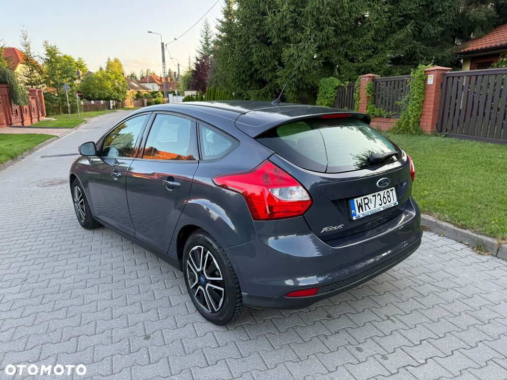 Ford Focus 1.6 Trend - 4