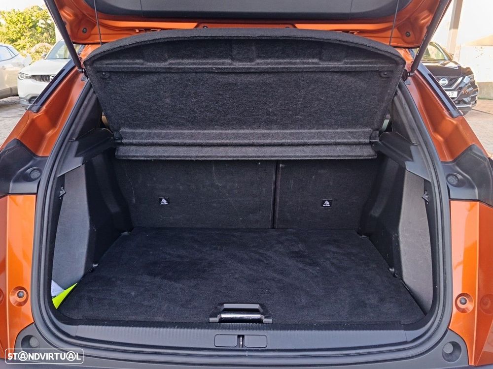 Peugeot 2008 1.2 PureTech GT Line - 17