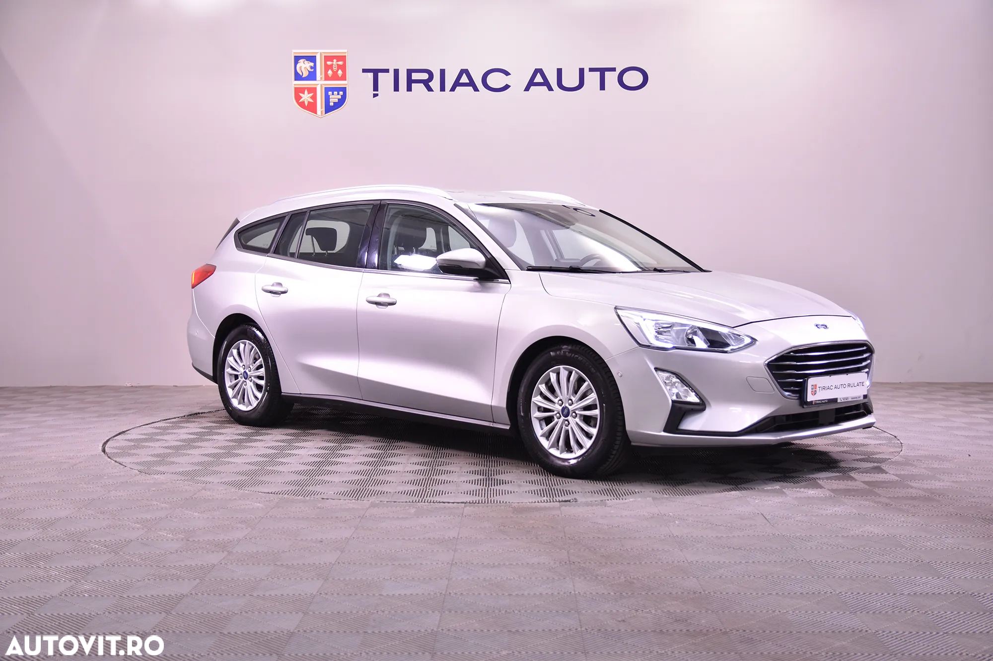 Ford Focus - 7