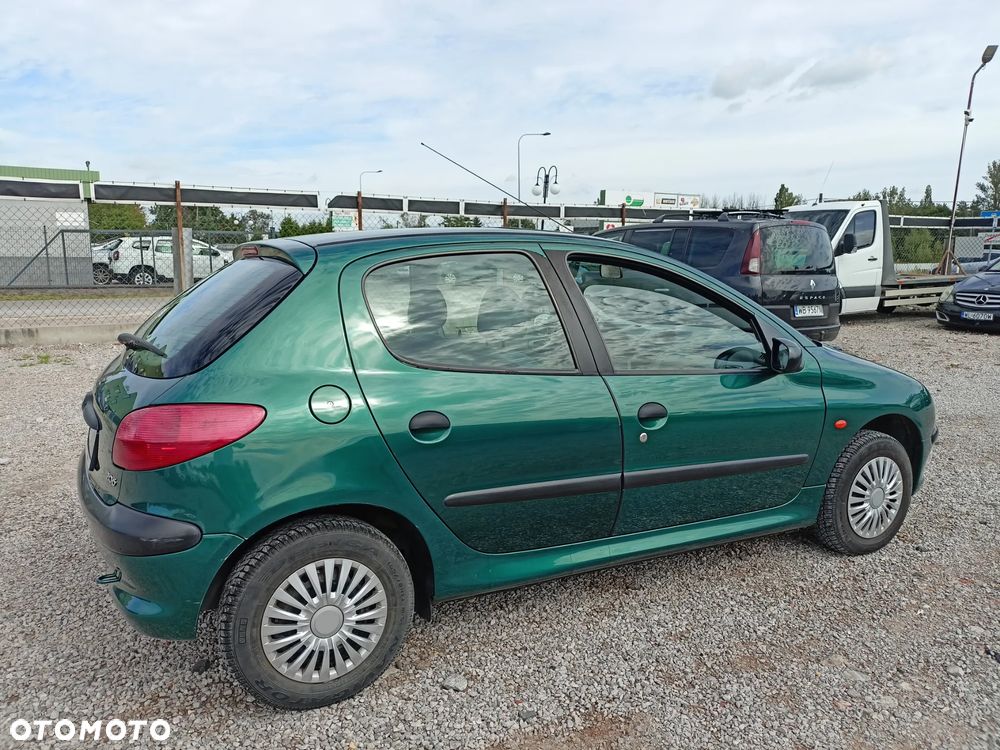 Peugeot 206 - 4