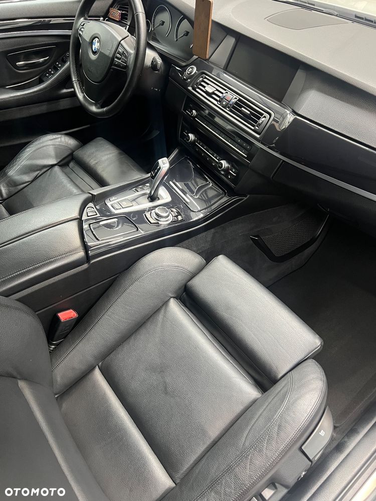 BMW Seria 5 520d Touring - 7