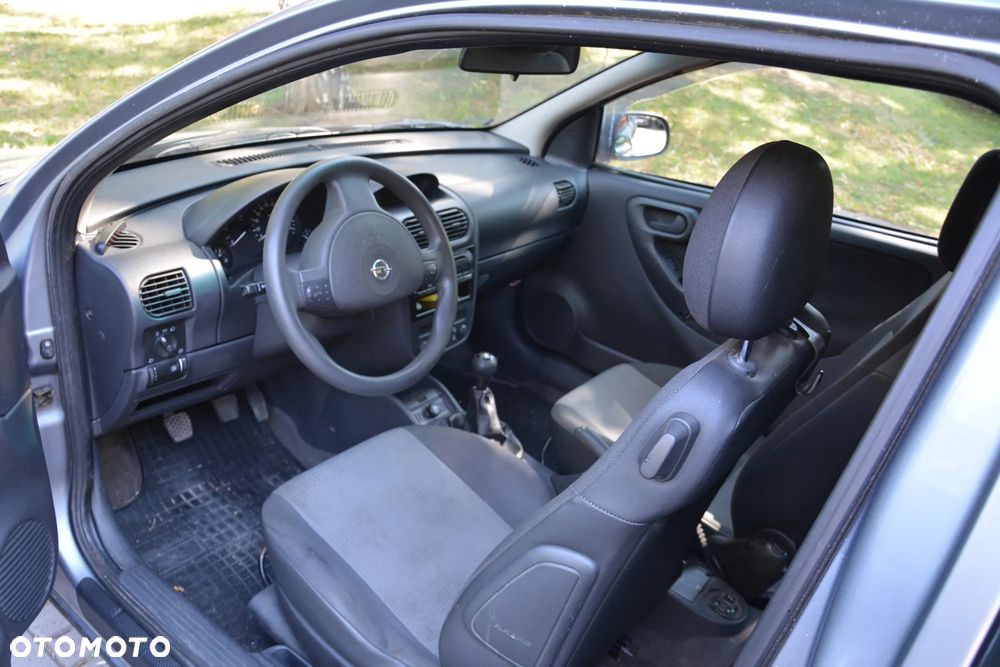 Opel Corsa 1.2 16V - 6