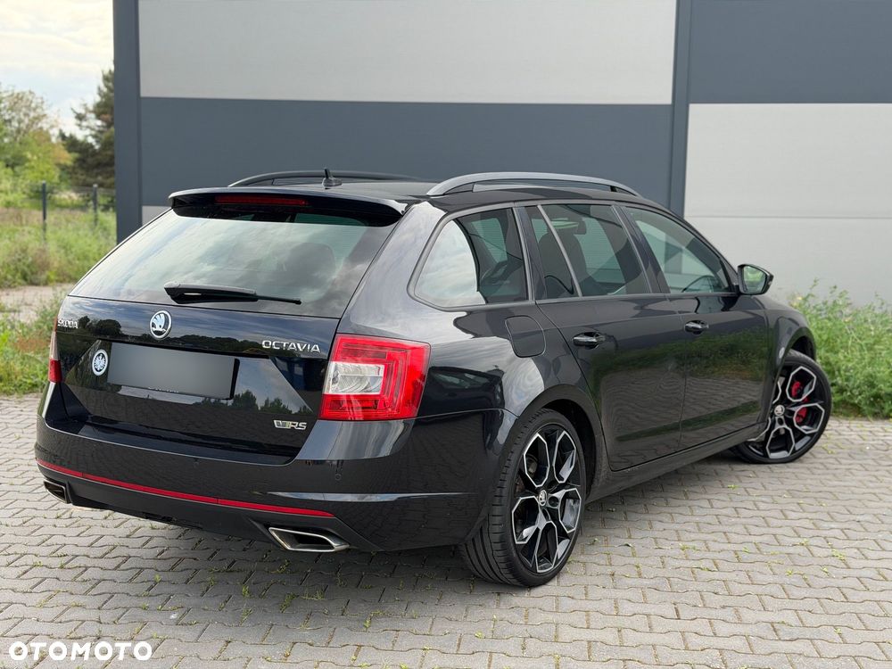 Skoda Octavia 2.0 TDI DSG RS - 12