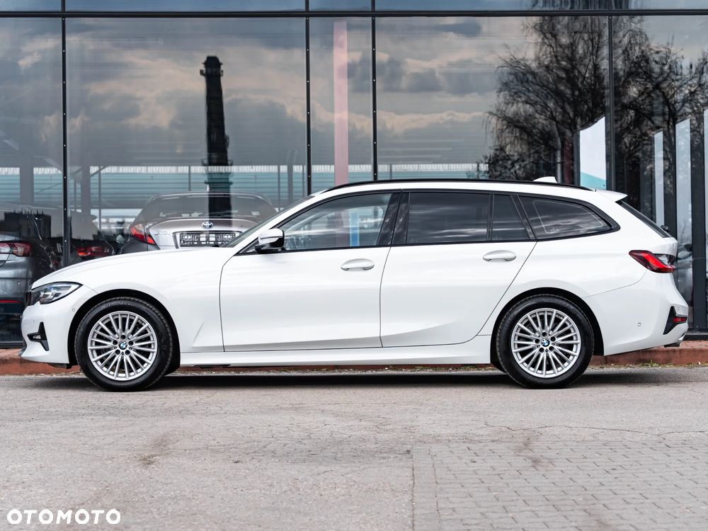 BMW Seria 3 320d Sport Line Shadow - 17