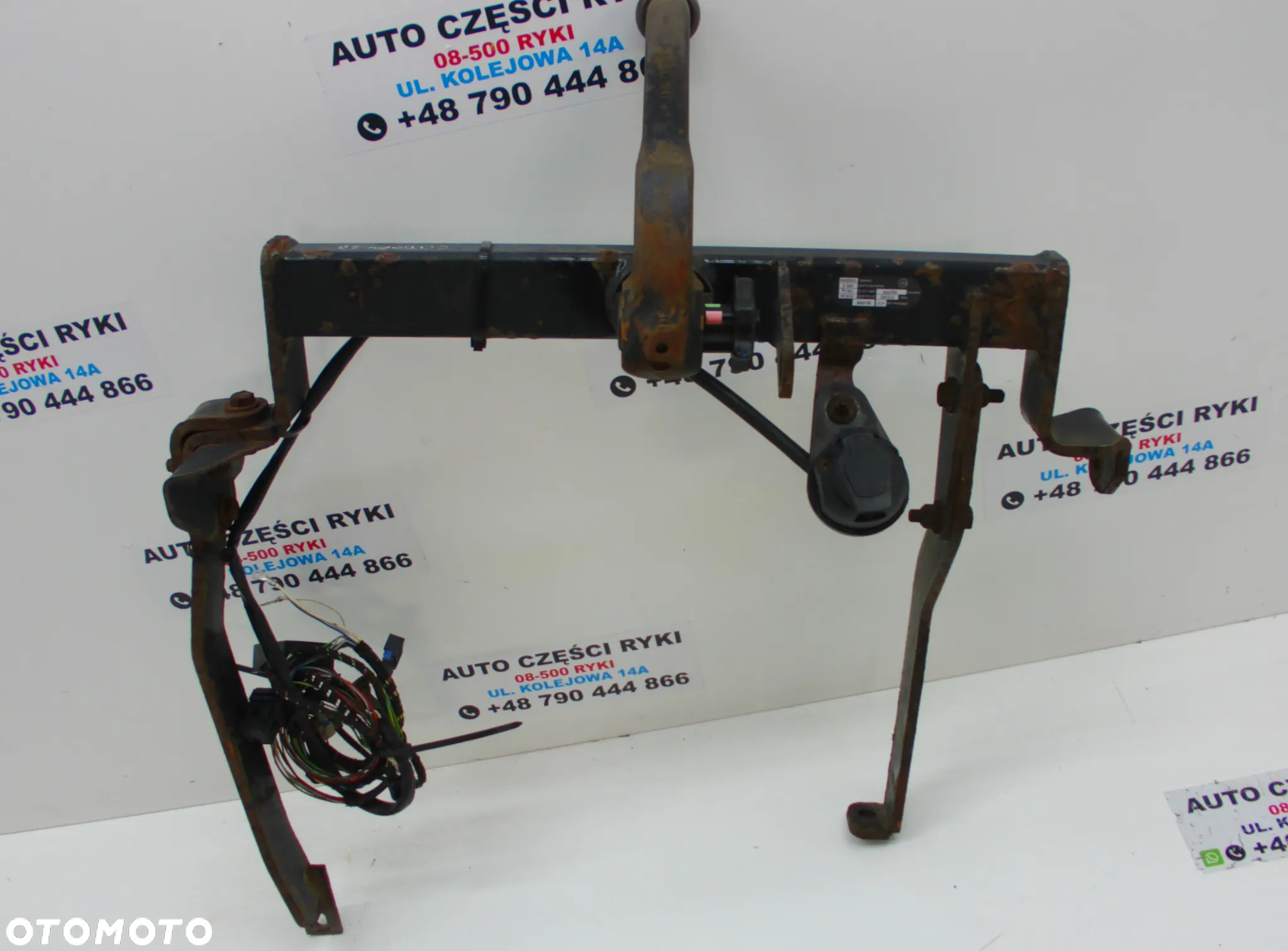 Citroen C8 Hak holowniczy e13  315 092 - 5