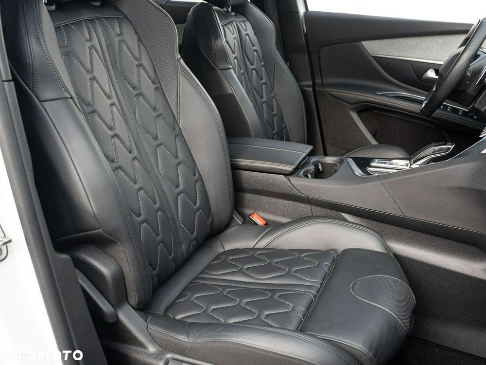 Peugeot 5008 1.6 PureTech GT S&S EAT8 - 36