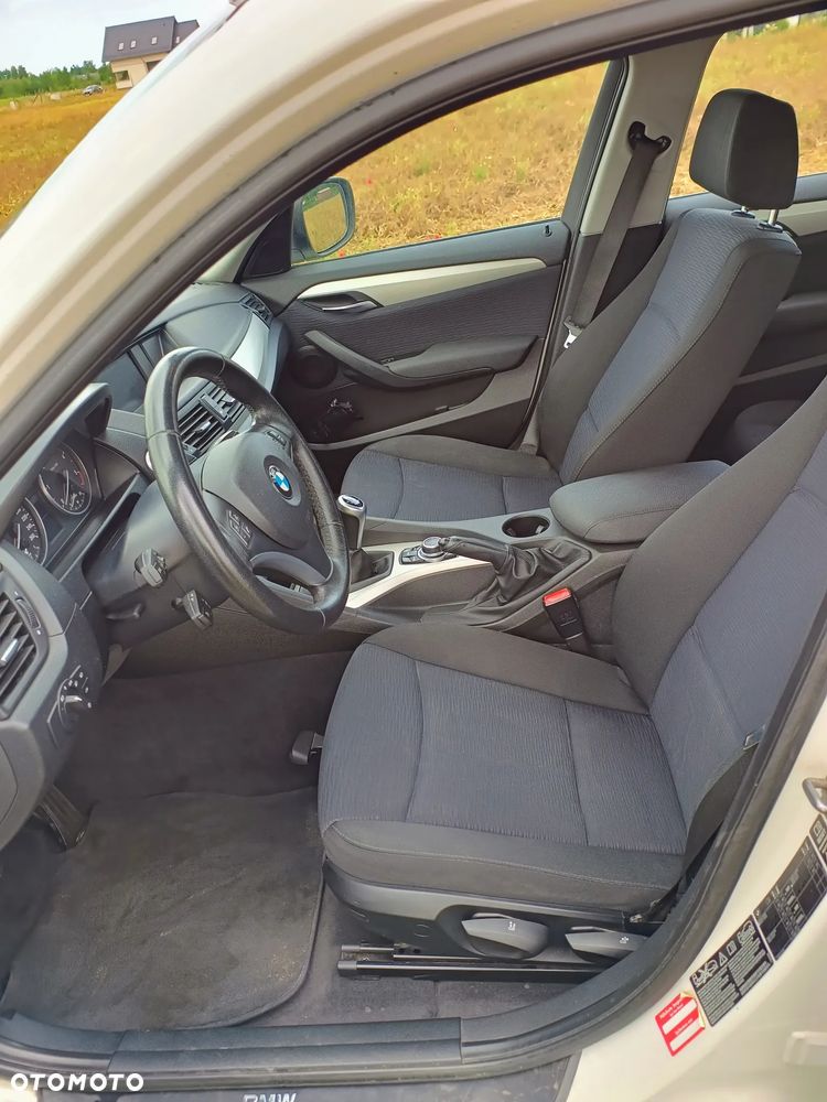 BMW X1 xDrive18d - 15