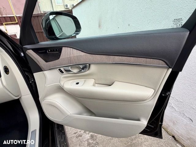 Volvo XC 90 - 20