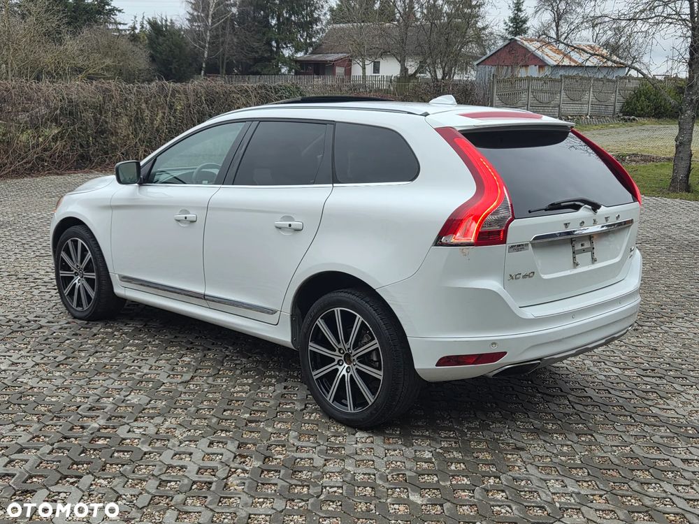 Volvo XC 60 - 4