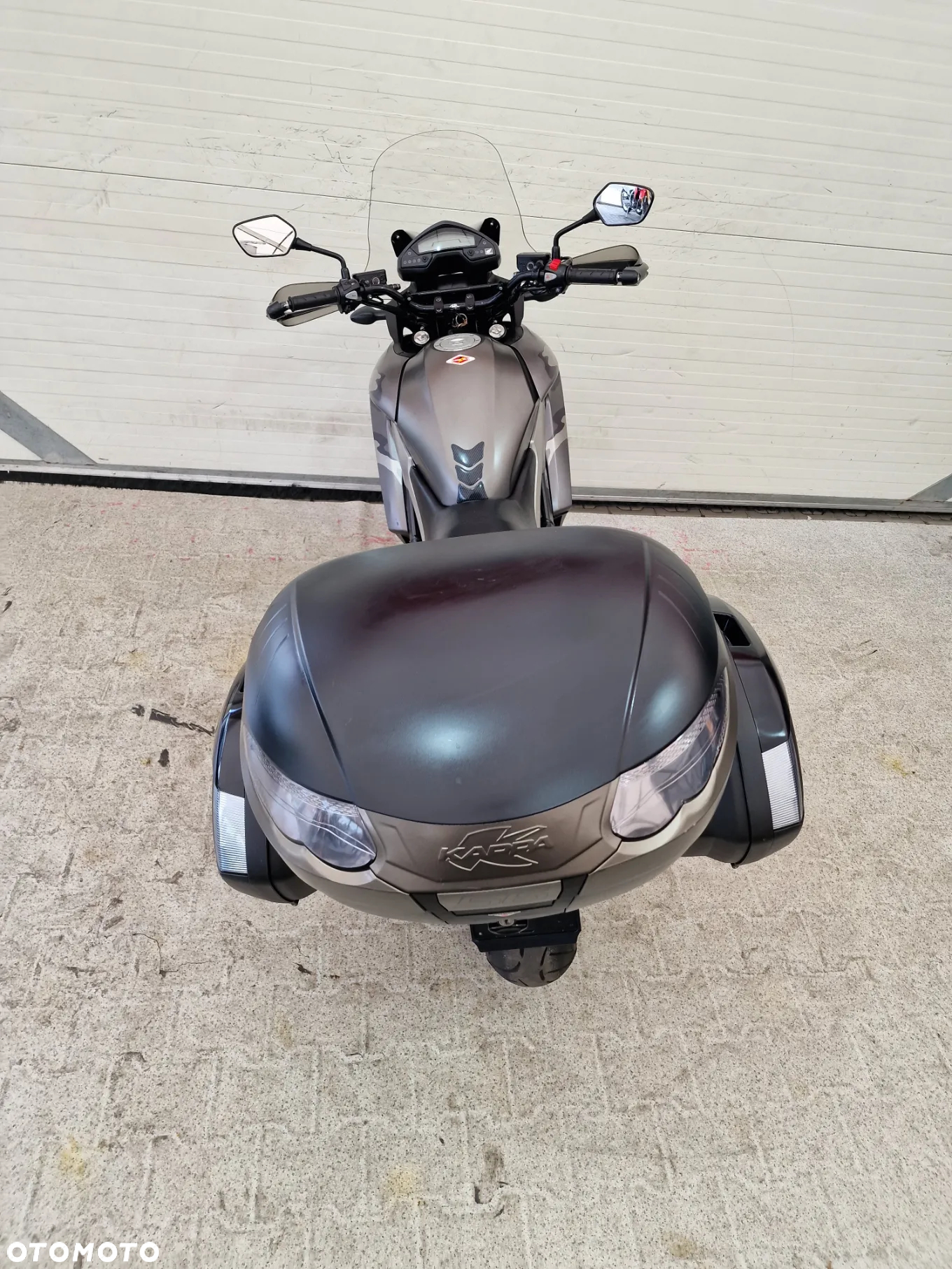 Honda VFR - 25