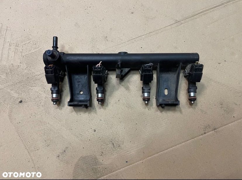 9650764780 Listwa wtryskowa wtrysk Peugeot Citroen - 1