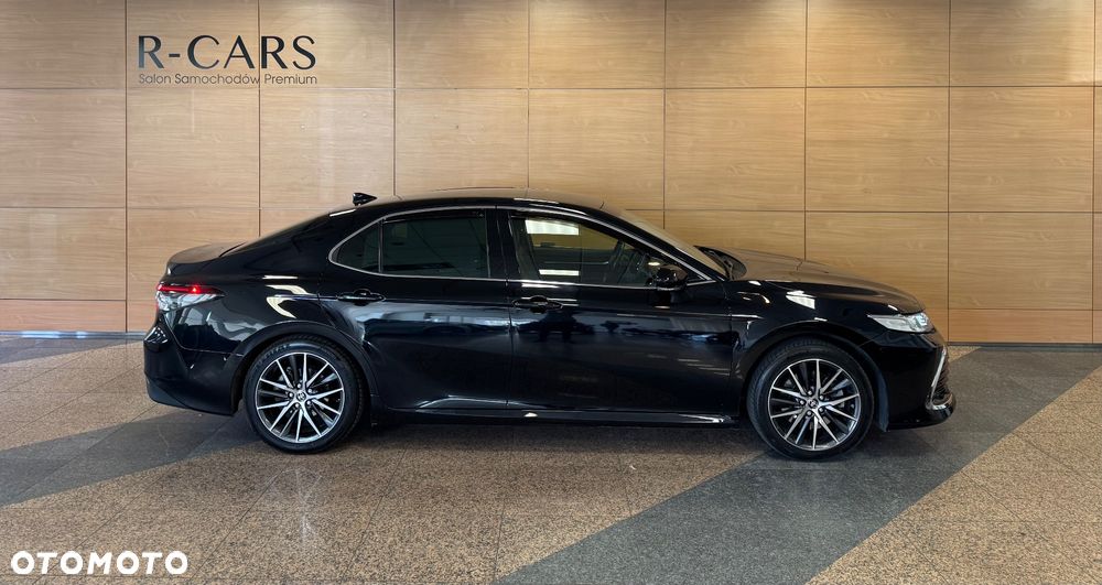 Toyota Camry 2.5 Hybrid Executive CVT - 2