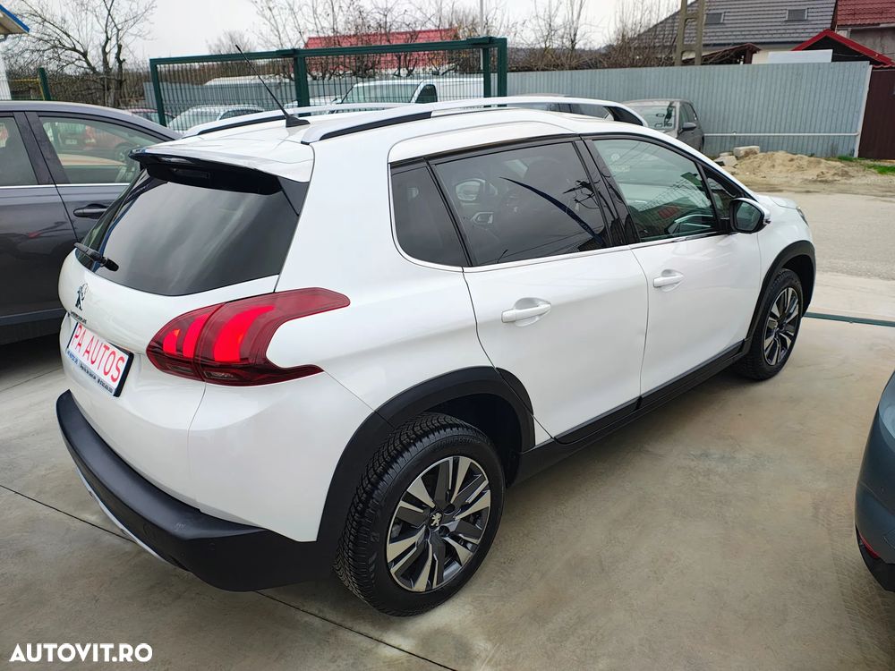 Peugeot 2008 PureTech 130 GPF Stop&Start Allure - 12