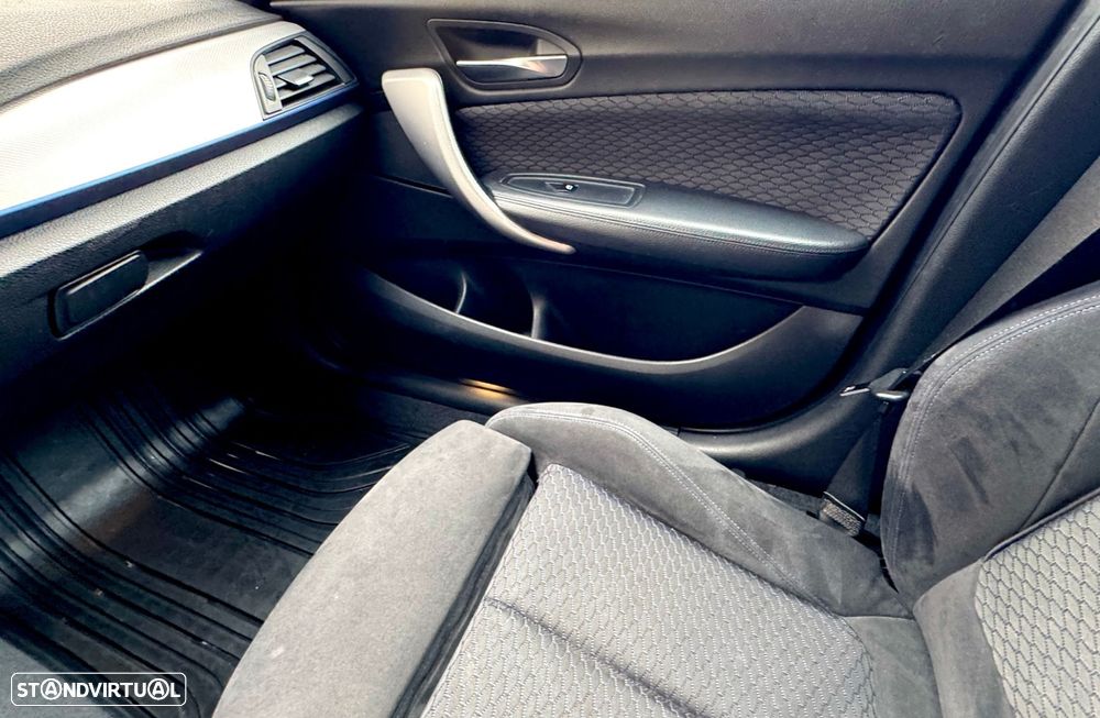 BMW 118 d Pack M - 18