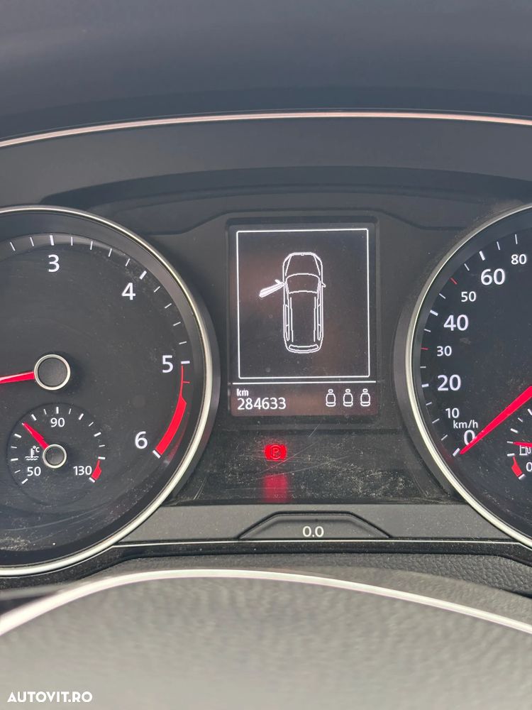 Volkswagen Passat 2.0 TDI DSG (BlueMotion Technology) Trendline - 5