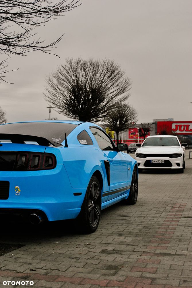 Ford Mustang 5.0 V8 GT - 12