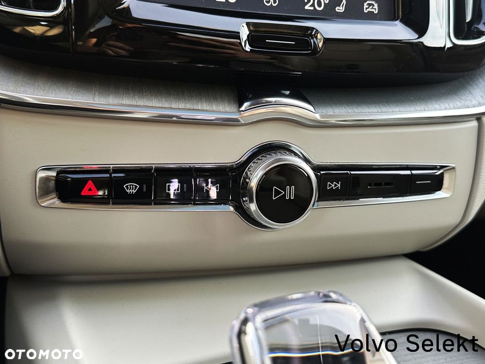 Volvo XC 60 - 21