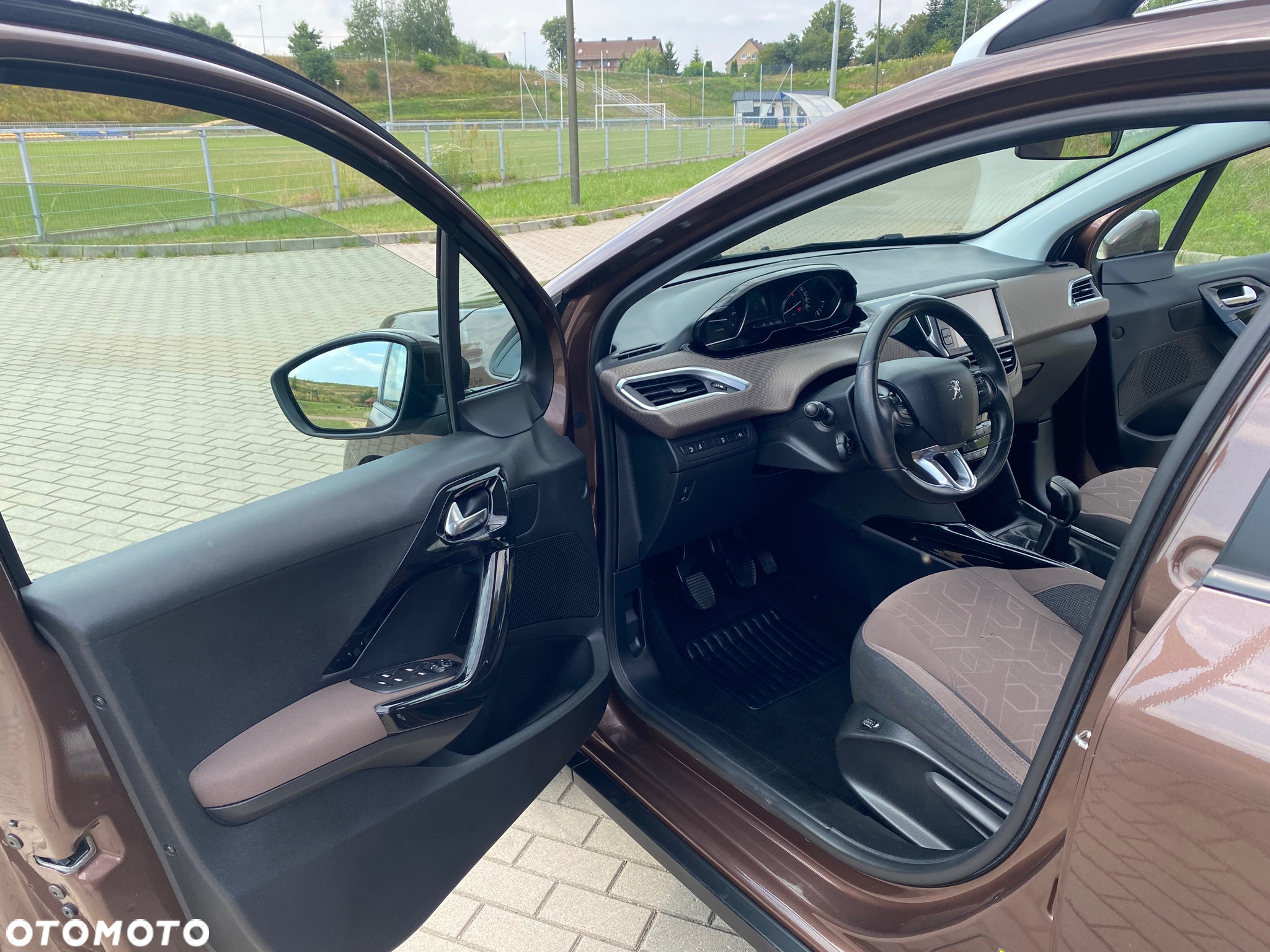 Peugeot 2008 PureTech 110 Stop&Start Black Edition - 19