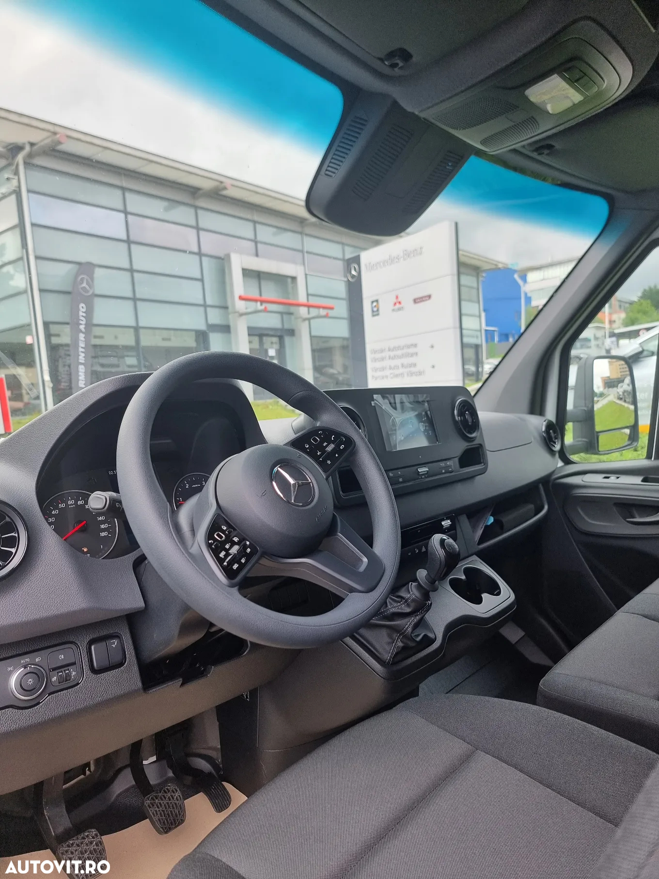 Mercedes-Benz Sprinter - 6