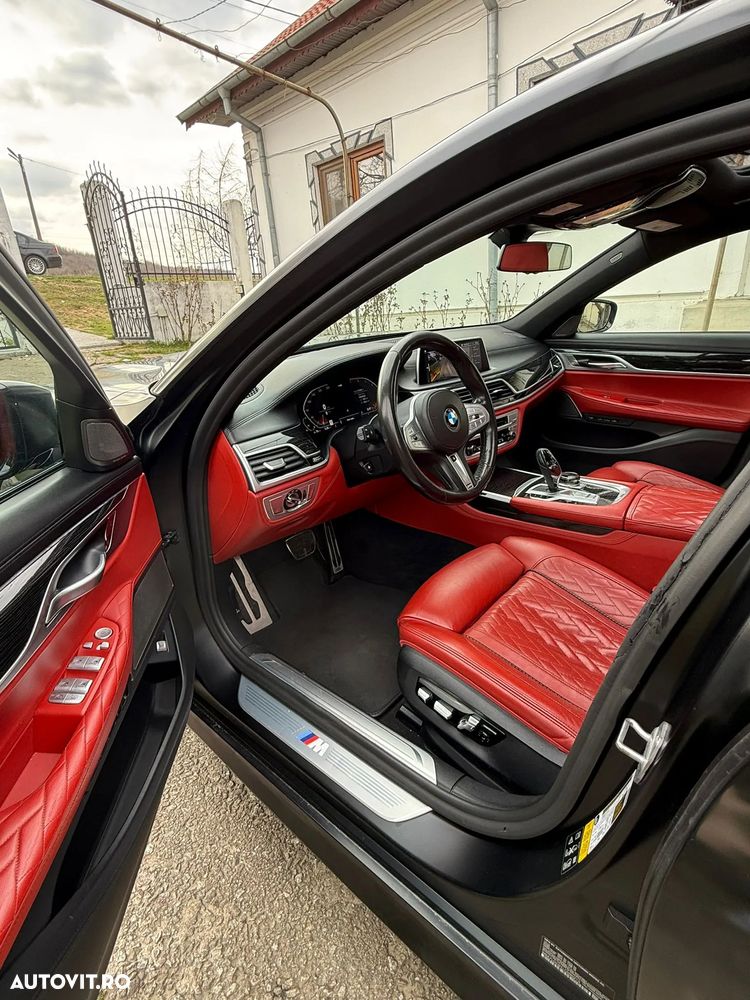 BMW Seria 7 750i xDrive - 25