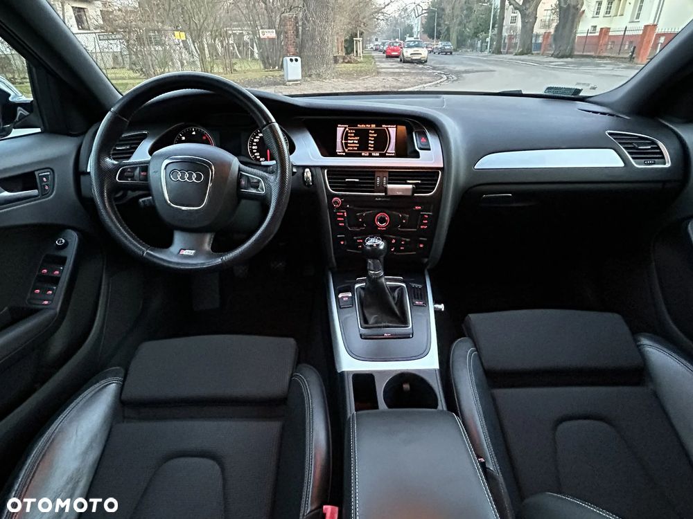 Audi A4 Avant 2.0 TDI DPF - 14