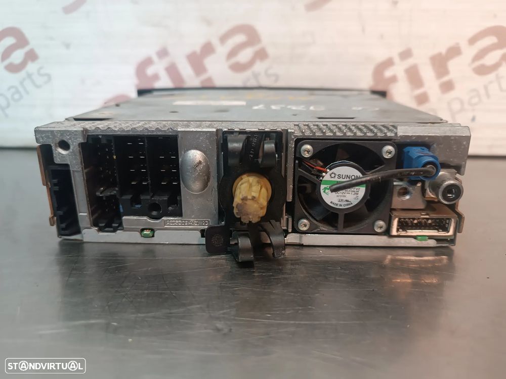 AUTO-RADIO CD / DVD / GPS / SISTEMA NAVEGAÇÃO RENAULT MEGANE II / SCENIC II 8200796837 - 2