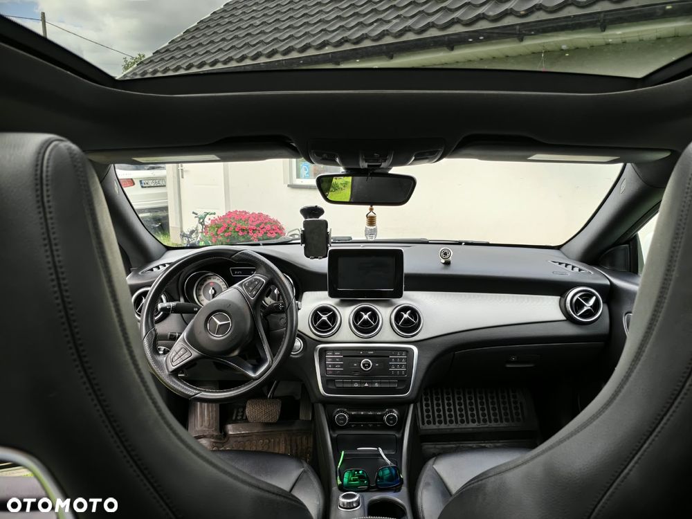 Mercedes-Benz CLA 250 7G-DCT - 2
