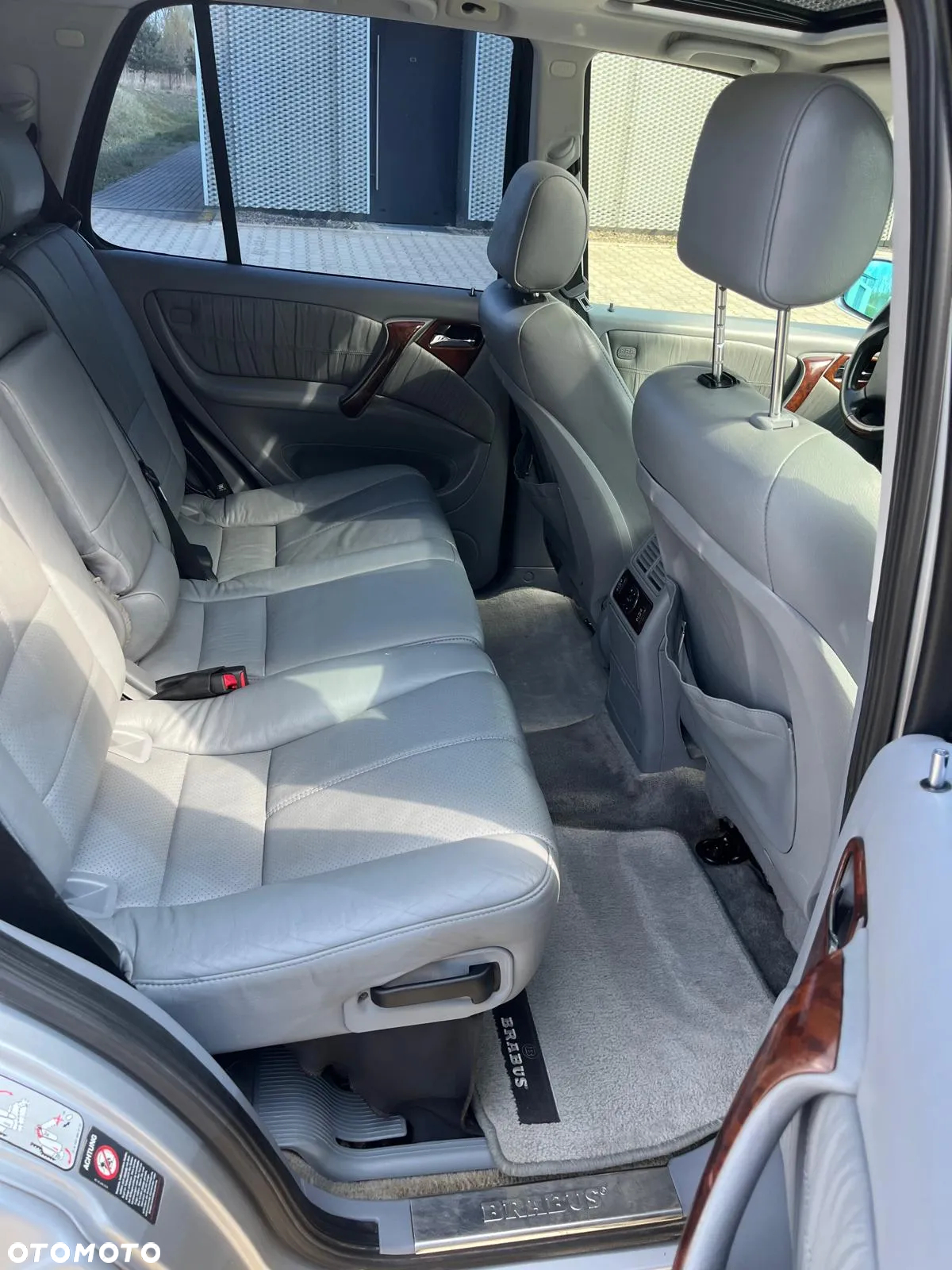 Mercedes-Benz ML - 14