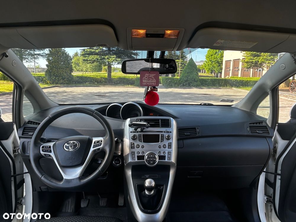 Toyota Verso 2.0 D-4D Sol plus 7os - 10
