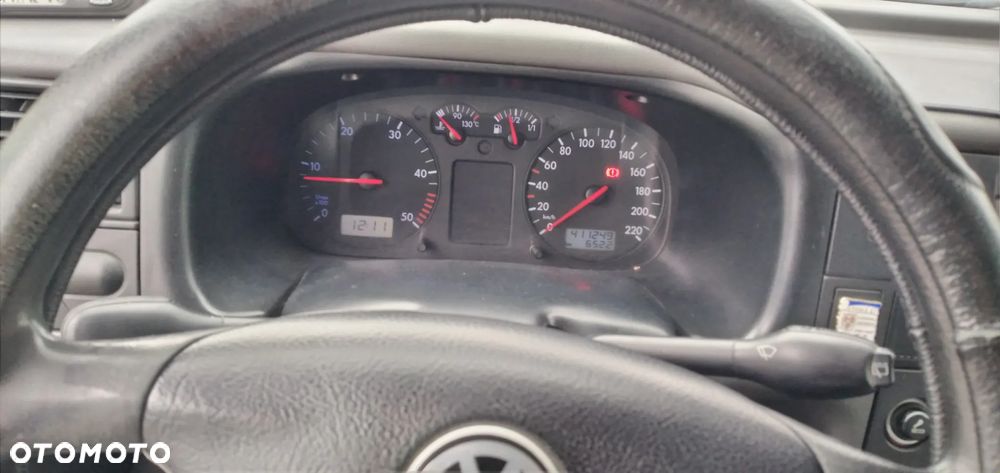 Volkswagen Transporter - 9