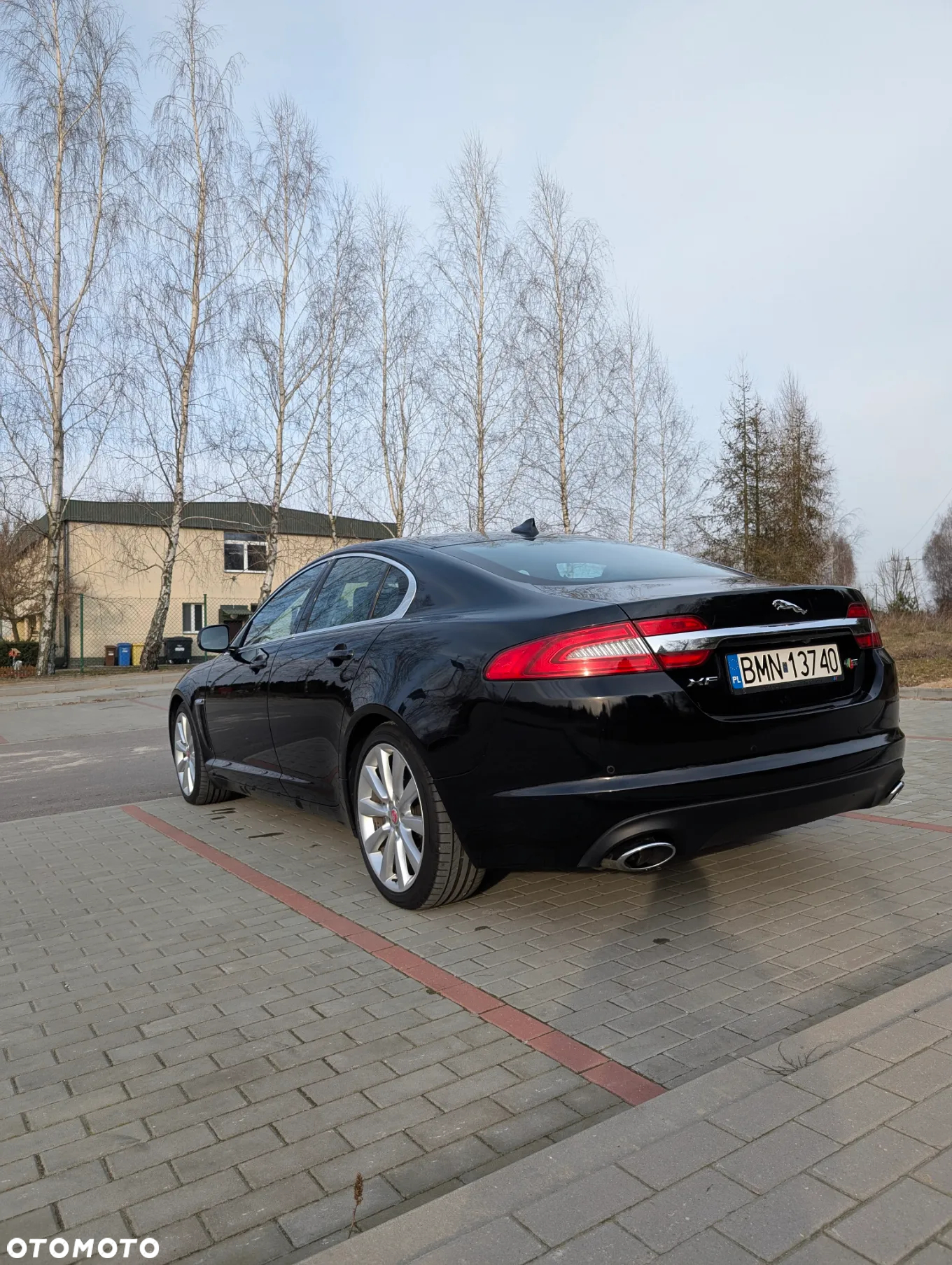 Jaguar XF - 10