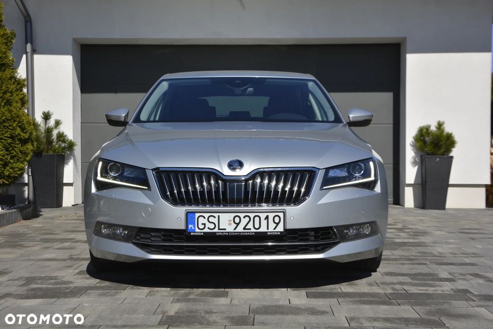 Skoda Superb 2.0 TSI 4x4 L&K DSG - 2